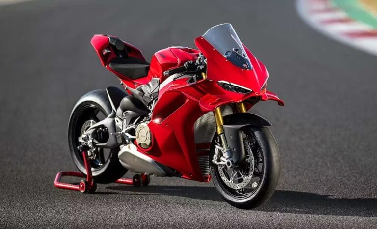 Ducati Panigale V4S 2025