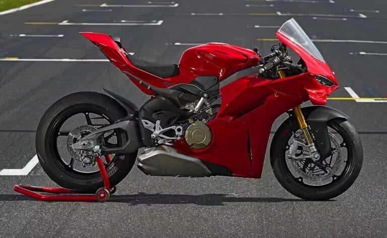 Ducati Panigale V4S 2025